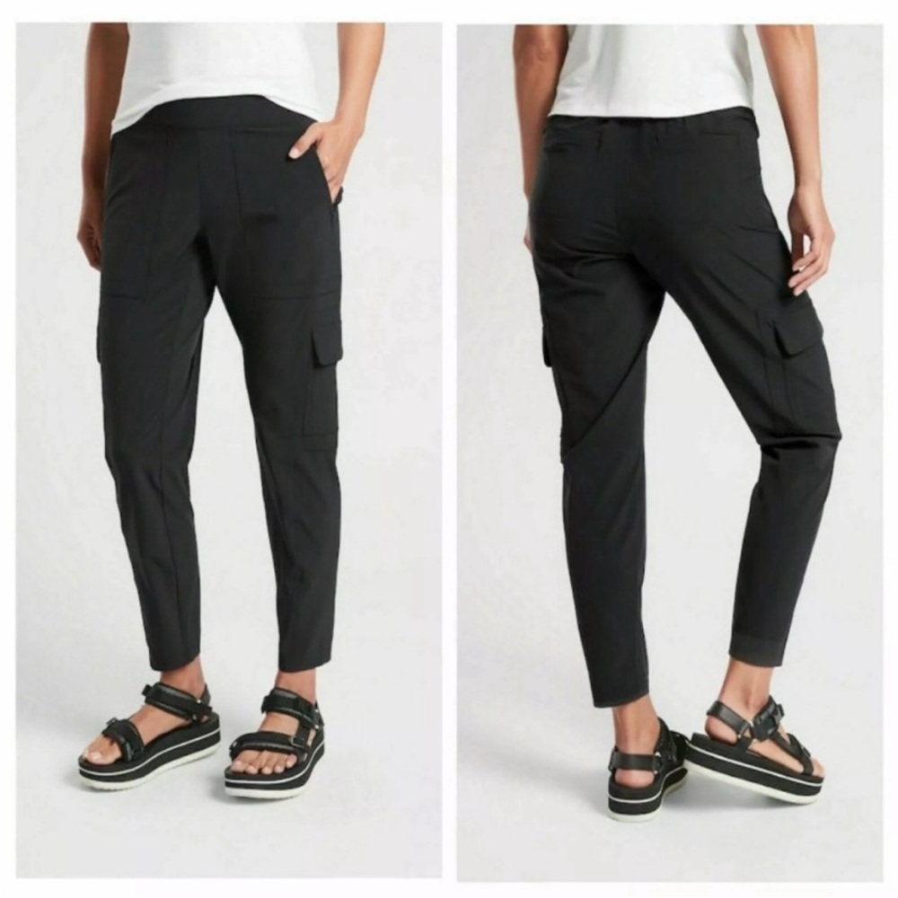 Athleta Black Chelsea Cargo Pants Size 10 - Picture 2 of 6